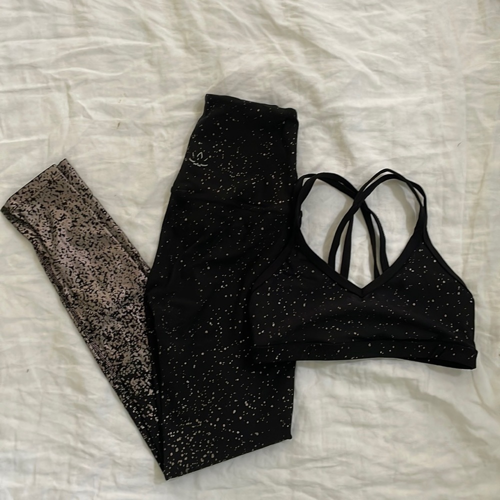 Beyond Yoga Set